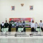 Juarai LCC Sejarah, SMAN 1 Palembang Diganjar Trofy dan Uang Pembinaan