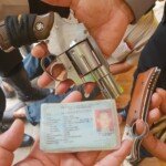 Warga Tertangkap Tangan Bawa Senpi dan Sajam