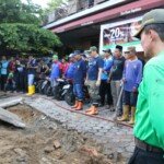 Temukan Beton Penyebab Genangan, Harnojoyo Perintahkan Dibongkar