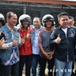 Millenial Connected : Bergaya Seperti Jokowi, Menhub Gelar Safety Ridding Di Palembang