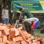 Kumpulan Uang Zakat, TNI dan BAZNAS Bedah Tiga Rumah Warga