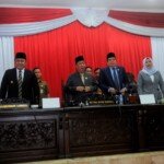 Pembahasan Tujuh Raperda, Tanggapan Gubernur atas Padangan Umum Fraksi-Fraksi