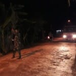 Satgas Lembur Demi Kerja Target Penimbunan Jalan