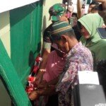 Usai Dibedah, Ketua Persit Potong Pita Rumah Sulaiman