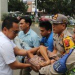 Pengendara Motor Tergeletak di Jalan, Kapolresta Palembang Turun Tangan Langsung