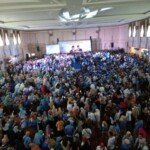 Dihadapan Ribuan Pendukung, Sandi Ajak Masyakarat Jangan Terpengaruh Soal Banyak Kartu Ditawarkan