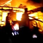 3 Rumah Semi Permanen dan 2 Sepeda Motor Hangus Terbakar