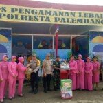 Kapolresta dan Ketua Cabang Bhayangkari Polresta Kunjungi Pospam Gandus