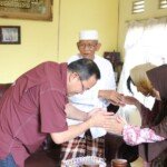Akhir Puasa, Dodi Reza Alex Silaturahmi Kerumah Tokoh Masyarakat