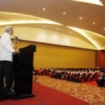 Mawardi Yahya Harapkan Wisudawan Buka Lapangan Kerja Baru