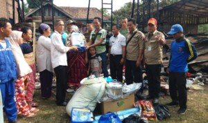Usai Kebakaran, Tenda Darurat Didirikan, Bupati Dodi Reza Langsung Kirimkan Bantuan