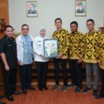 Wawako Dapat Penghargaan Tokoh Perempuan Inspiratif