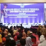 Wisuda Ke – 40 Universitas Sjakhyakirti Palembang, Faizal Daud : Jangan Jadi Pencari Kerja