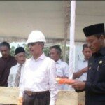 Peletakan Batu Pertama Gedung Kampus UNISKI, Ishak Mekki Targetkan 2020 Selesai