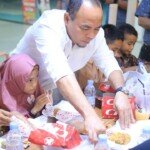 H Andi Suhaimi Ajak Anak Yatim Piatu Nobar