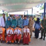 Kunker Ketua TP PKK OKI Juga Bagikan Sembako Gratis