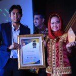 Winarti Raih Penghargaan Bupati Terbaik 2019