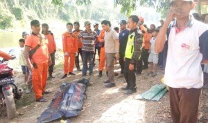 Pelajar SD Tewas Saat Berenang di Sungai Brantas Blitar