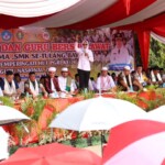 Bupati Ajak Hormati Guru