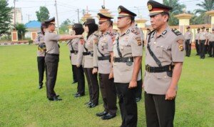 Kapolres AKBP Mohamad Santoso Serahkan Posisi Baru ke Pejabat Polres Batanghari