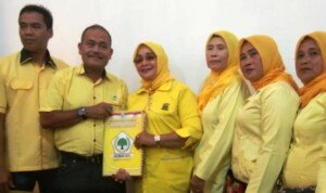 AMPI dan HWK Dukung Ellya Rosa Siregar Daftar Bacawabup Labuhan Batu