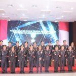 Kapolda Kepri Dianugerahkan Tanda Kehormatan Bintang Bhayangkara Pratama