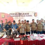 Polda Sumsel Sita Ratusan Pucuk Senpira dan Gerbek Home Industri Senpira