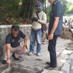 Bupati Herdiat Tinjau Saluran Air yang Mampet di Perbatasan Ciamis-Tasik