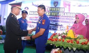 Kapolda Priyo Widyanto Potong Tumpeng Hut ke-69 Polairud Polda Sumsel