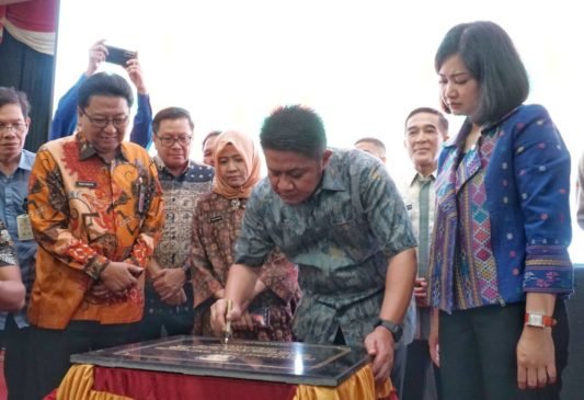 Gubernur Herman Deru Tantang 139 SMK se Sumsel Ciptakan Booster Signal