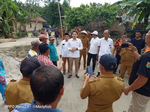 Ketua DPRD Sergai Bantu Korban Kebakaran di Desa Celawan