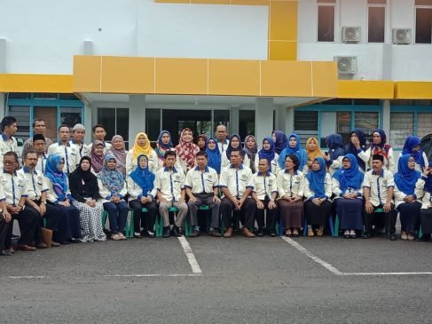 Keluarga Besar SMKN 1 Lahat Adakan Tasyakuran