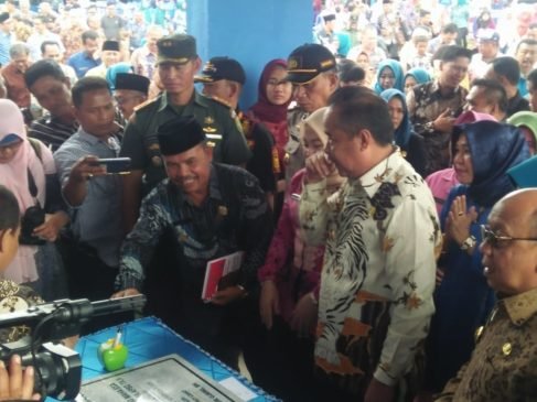 Dua Saudara Hibahkan Tanah Untuk  Kantor Camat Mulak Sebingkai