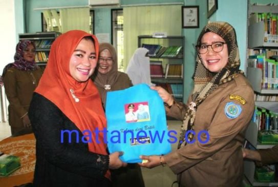 Rosmanidar Tutup Kegiatan Stake Holder Meeting Bidang Perpustakaan PAUD