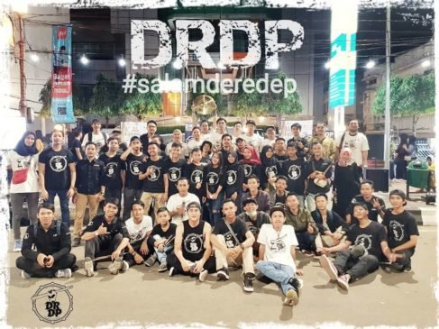 Woow…60 Drumer Palembang Main Serentak Lagu Kotak Band, Tendangan dari Langit