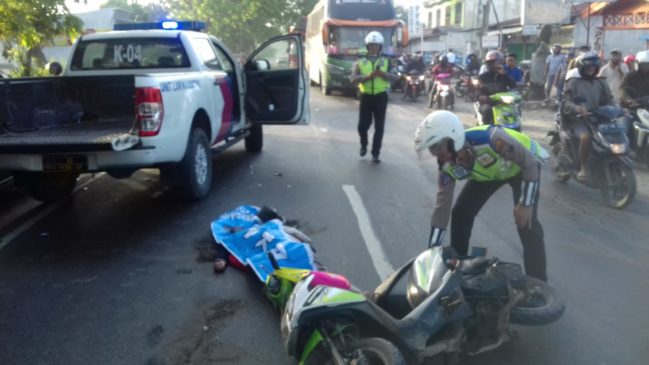 Bersenggolan Stang Septor, PNS Polri di Sergai Tewas Dilindas Truck