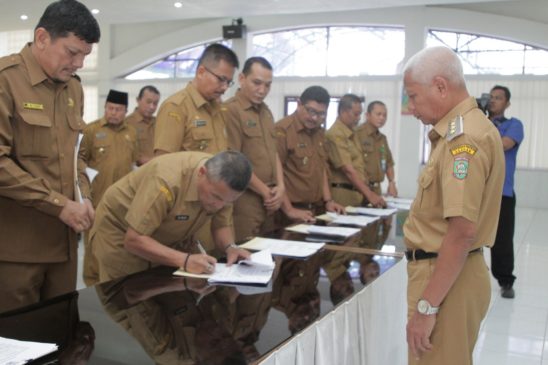 33 Kepala OPD dan 25 Camat Ikuti Penandatanganan Secara Kolektif Perjanjian Kinerja (PK) Tahun 2020