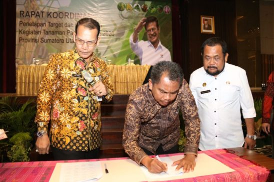 Hadiri Rapat di Medan, Wabup Sergai “Pamer” Sikomandan