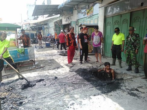 Pemerintah Kelurahan Simpang Tiga Pekan dan PP Gotong Royong Bersama