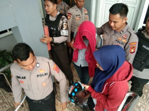 Lima Pasangan Bukan Suami Istri, Terjaring Razia Petugas