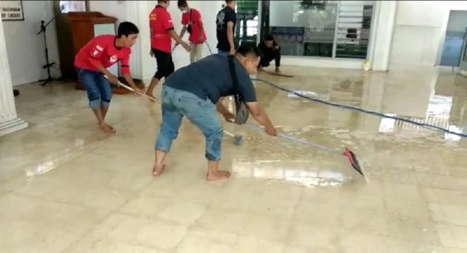 ‘Cegah Covid 19’ FM-PP Gotong Royong Bersihkan Masjid