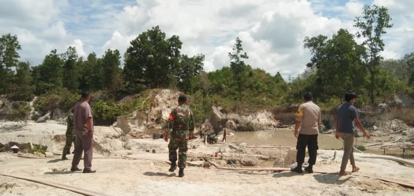 Polsek Jebus Minta Stop Aktifitas Tambang Upin Ipin di Desa Telak