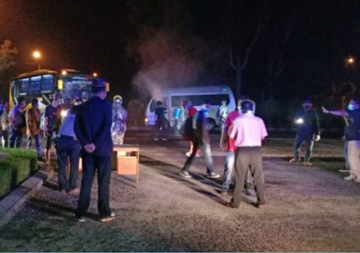 Antisipasi Covid 19, 30 TKI dari Malaysia Diperiksa
