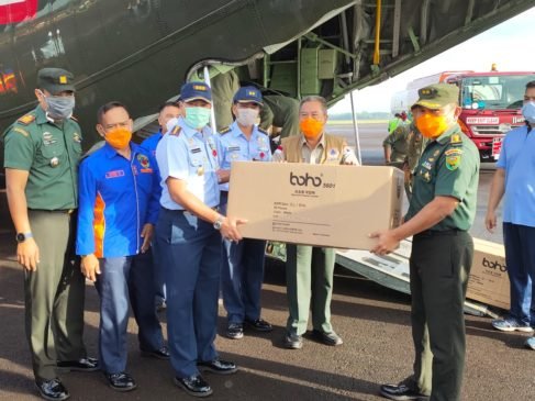 Lanud SMH Dukung Pendistribusian Alkes dan APD Penanggulangan Covid-19 di Sumsel dan Jambi