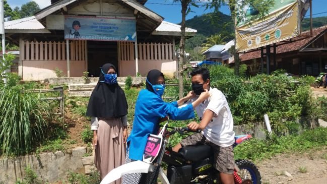 PMII Lambar Ikut Andil Bagikan Masker Cegah Covid-19
