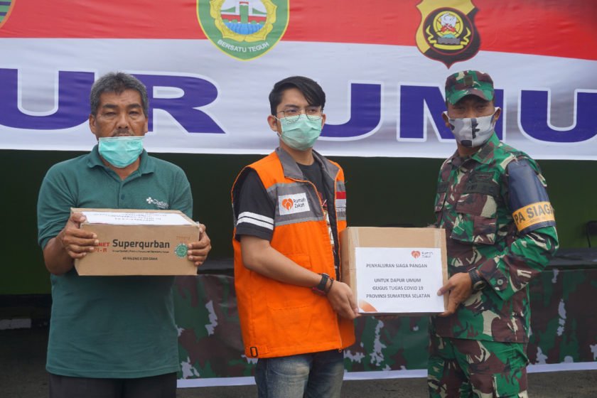 Rumah Zakat Salurkan Siaga Pangan ke Dapur Umum Covid-19 Sumsel