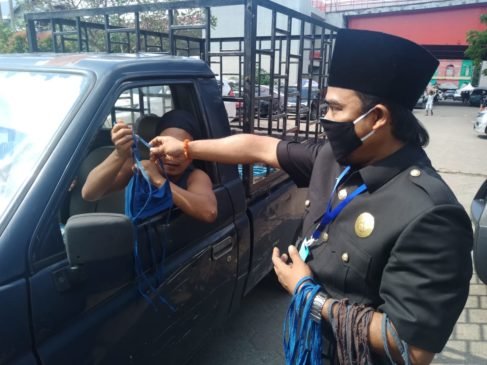 Pagar Nusa Bagikan Masker Gratis untuk Warga Sumsel