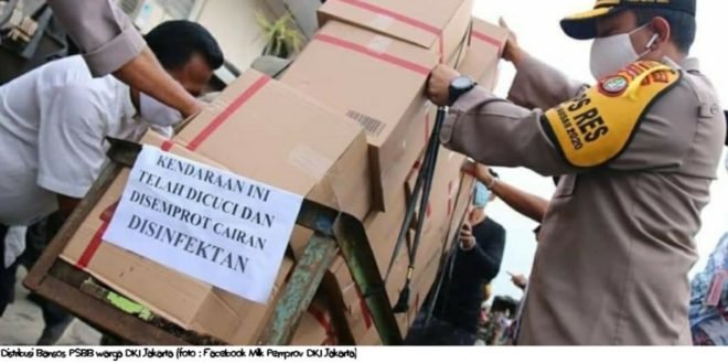 16 April 2020, Distribusi Bantuan Sosial PSBB di Kawasan Jakarta Barat