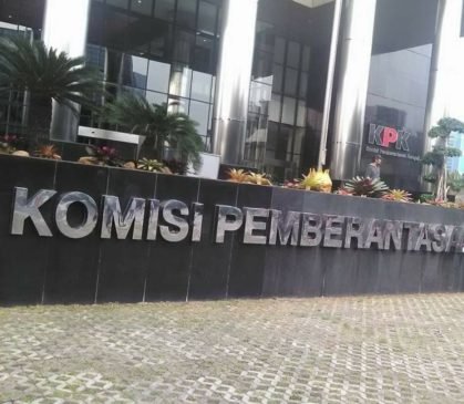 Langsung Diperiksa Intensif, 2 Tersangka Kasus Korupsi Muara Enim Tiba di KPK