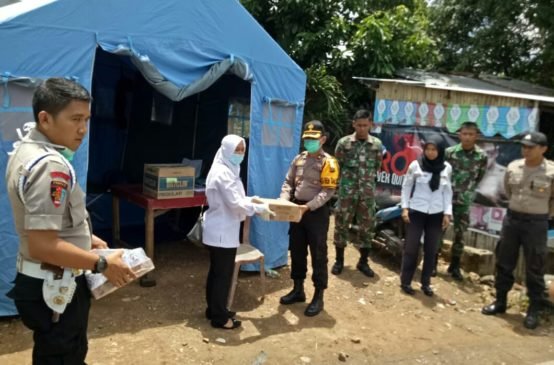 Kapolres Prabumulih Apresiasi Petugas Posko Satgas Covid-19 dengan Aneka Hadiah